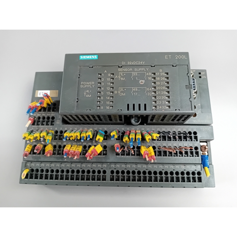 Siemens 6ES7 193-1FL20-0XA0 + 131-1BL01-0XB0 + 193-1CL00-0XA