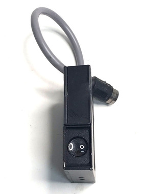 Baumer 电光束传感器 FSDM 15D9097 KS13A