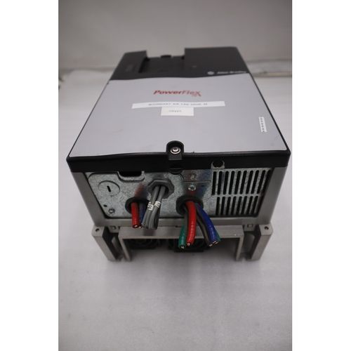 25 惠普 Allen-Bradley 20AE027A0AYNNC0 系列 A 驱动器 25HP 3Ph