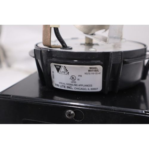 TRI LITE MV110UL 堆叠灯应用信号 - Surplus 从未使用过 #H1091