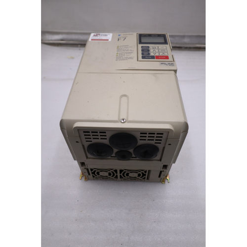 安川逆变器CIMR-F7U4011 F7交流驱动库存CC254