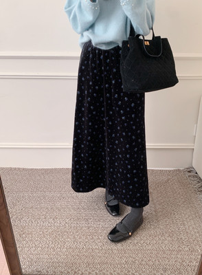 2025新款秋冬季韩系chic轻熟中长款a字黑色小碎花半身裙子女