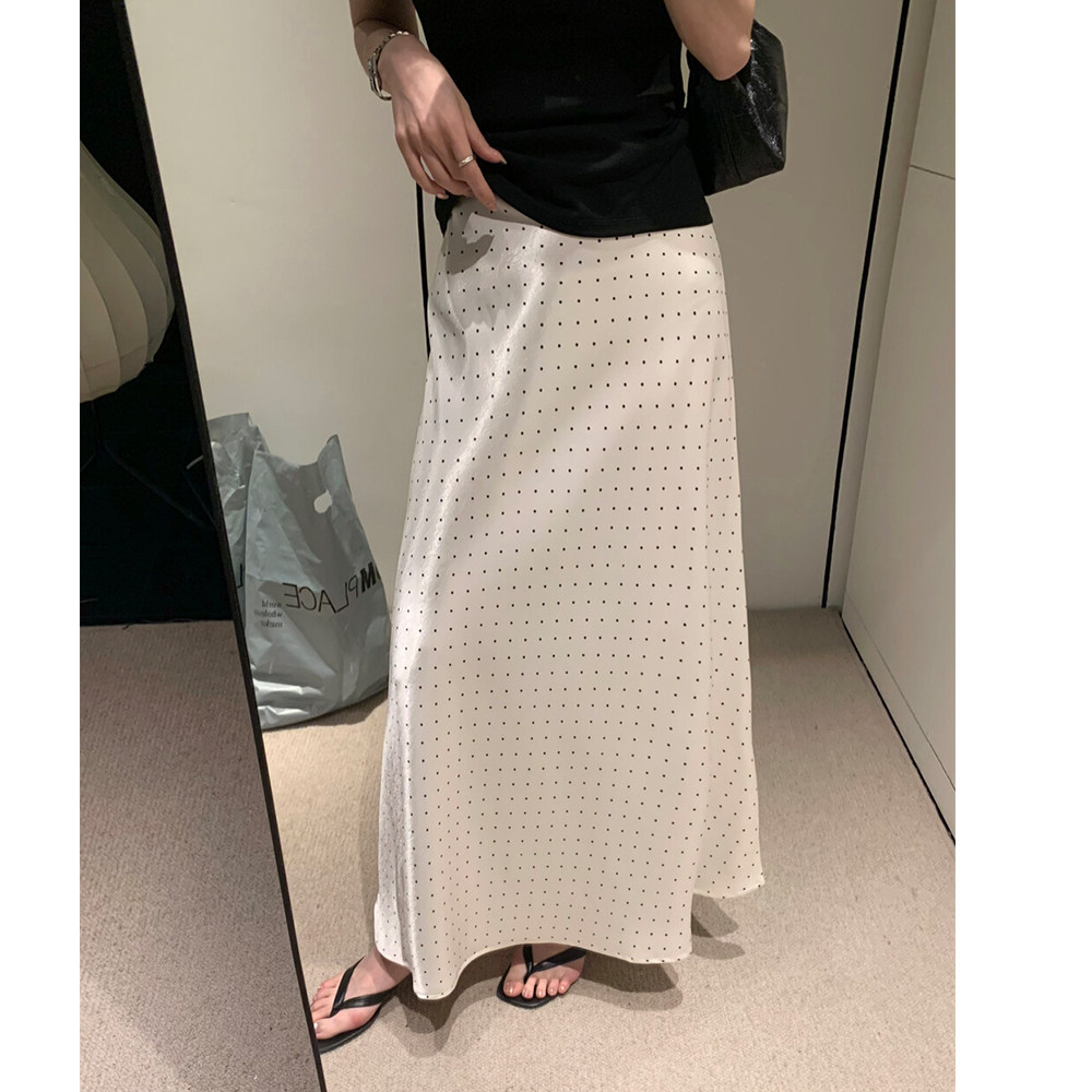 2026新款高腰显瘦A字中长氛围感气质复古波点缎面白色半身裙子女