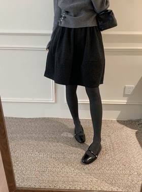 2025新款a字miu系中款复古五分灯笼毛呢花苞裙半身裙冬短裙子女