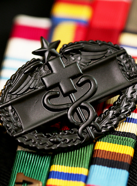 黑色COMBAT MEDICAL 医疗章士气章技能章资格章CP迷彩服徽章胸章