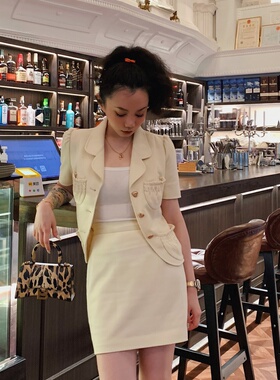 【CMOD】气质奶油短袖短裙套装女休闲减龄西装外套薄款