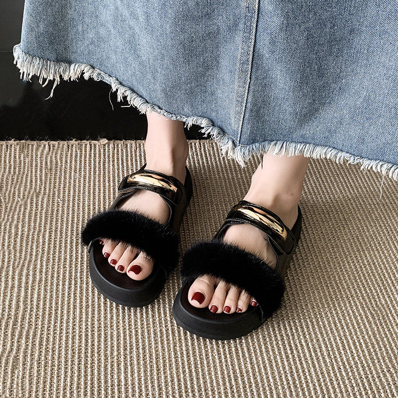 2025年夏季新款超火金属扣毛毛凉拖鞋女外穿时尚松糕厚底百搭拖鞋