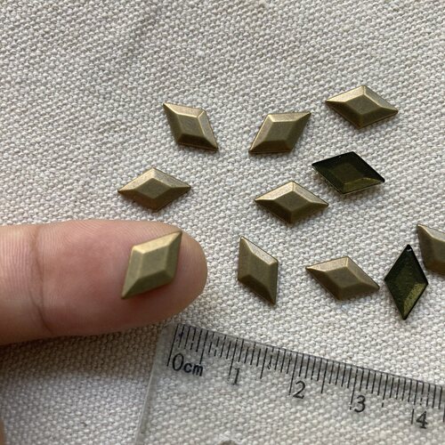 菱形贴片复古金色金属铆钉
