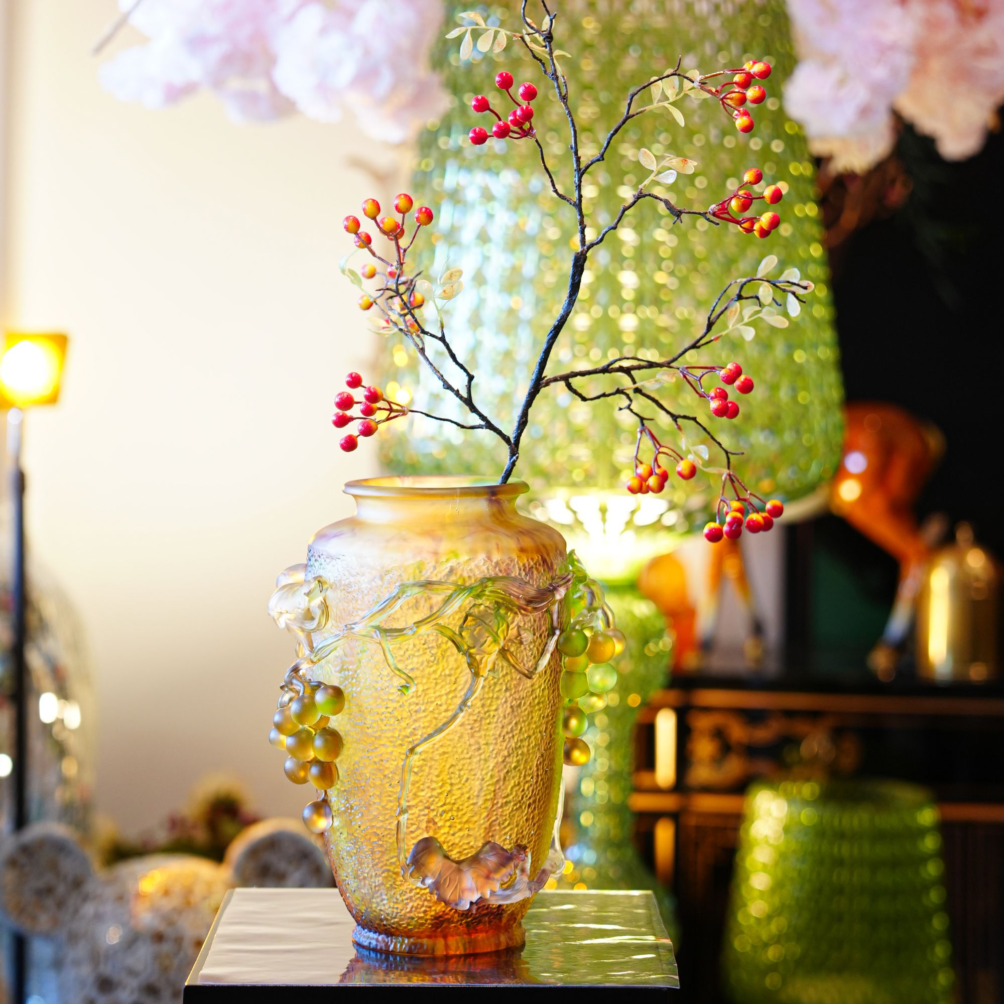 粉色水晶琉璃花瓶创意餐桌