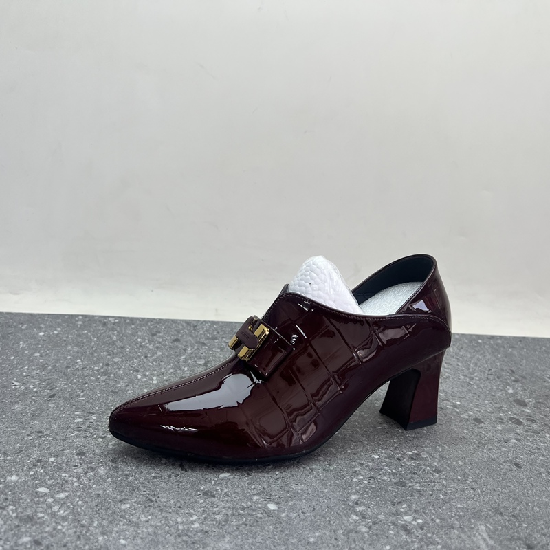 2025断码春季真皮新款女鞋高跟