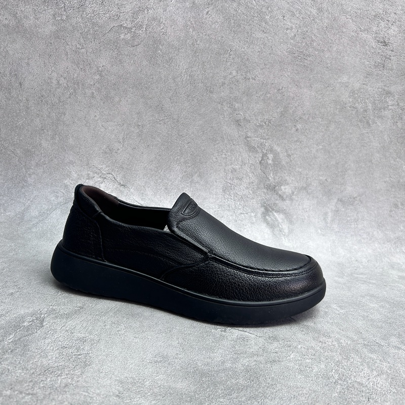 2025秋季断码牛皮男鞋平底男单鞋工厂真皮休闲鞋橡胶底软底套脚