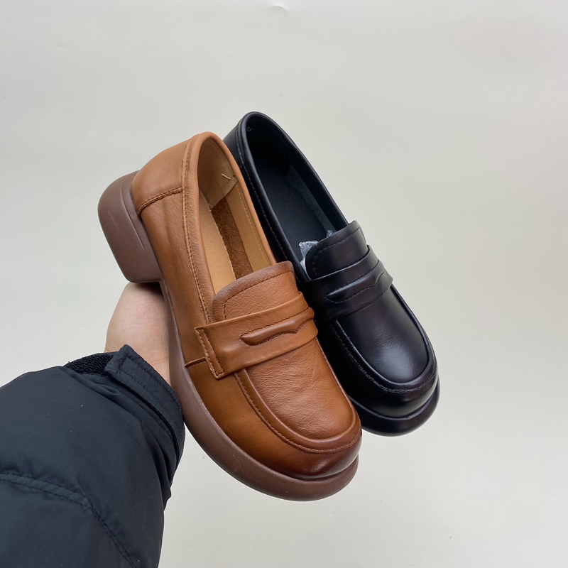 2024春款真皮新款女鞋低跟休闲