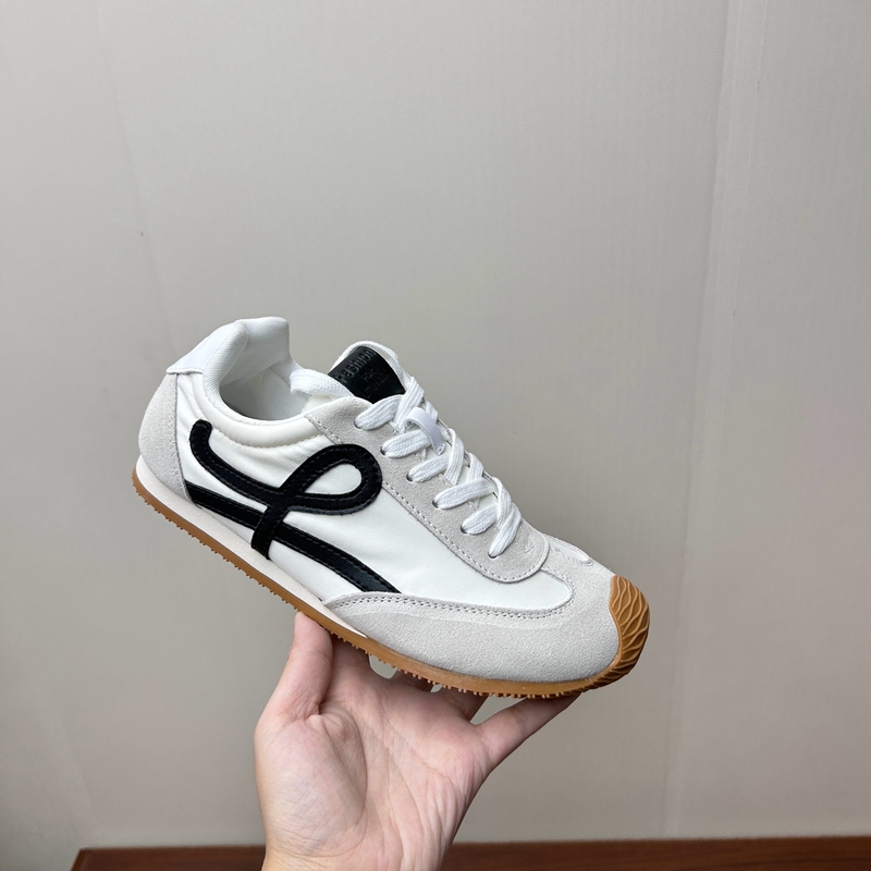 工厂断码真皮运动鞋女2025秋季新款德训鞋系带透气厚底增高女板鞋