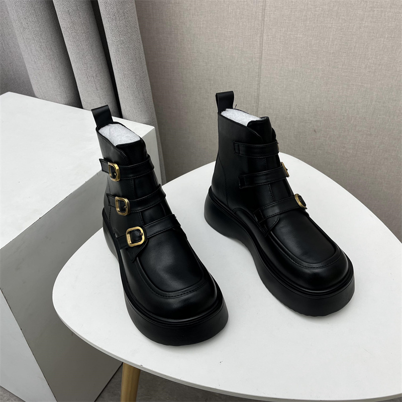 2024断码真皮秋冬新款女鞋