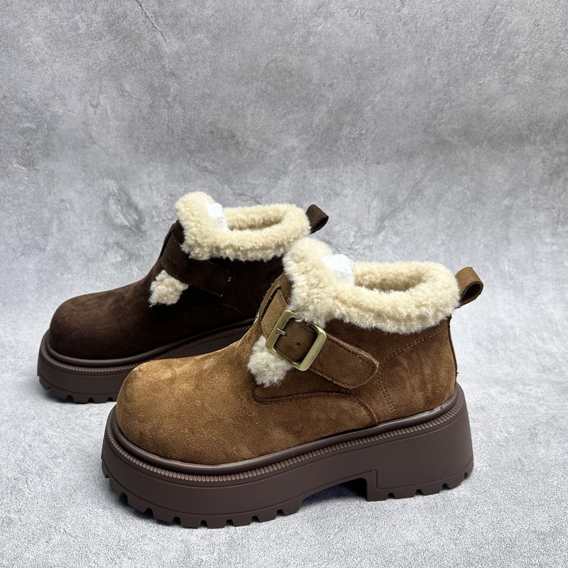 工厂2025秋冬断码绒面女鞋雪地靴厚底休闲舒适保暖时尚套脚短靴