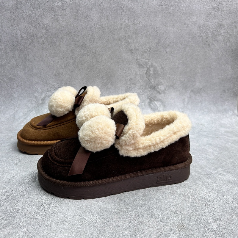 2025秋季新款女鞋绒面平底休闲深口套脚舒适百搭软底加绒女棉鞋