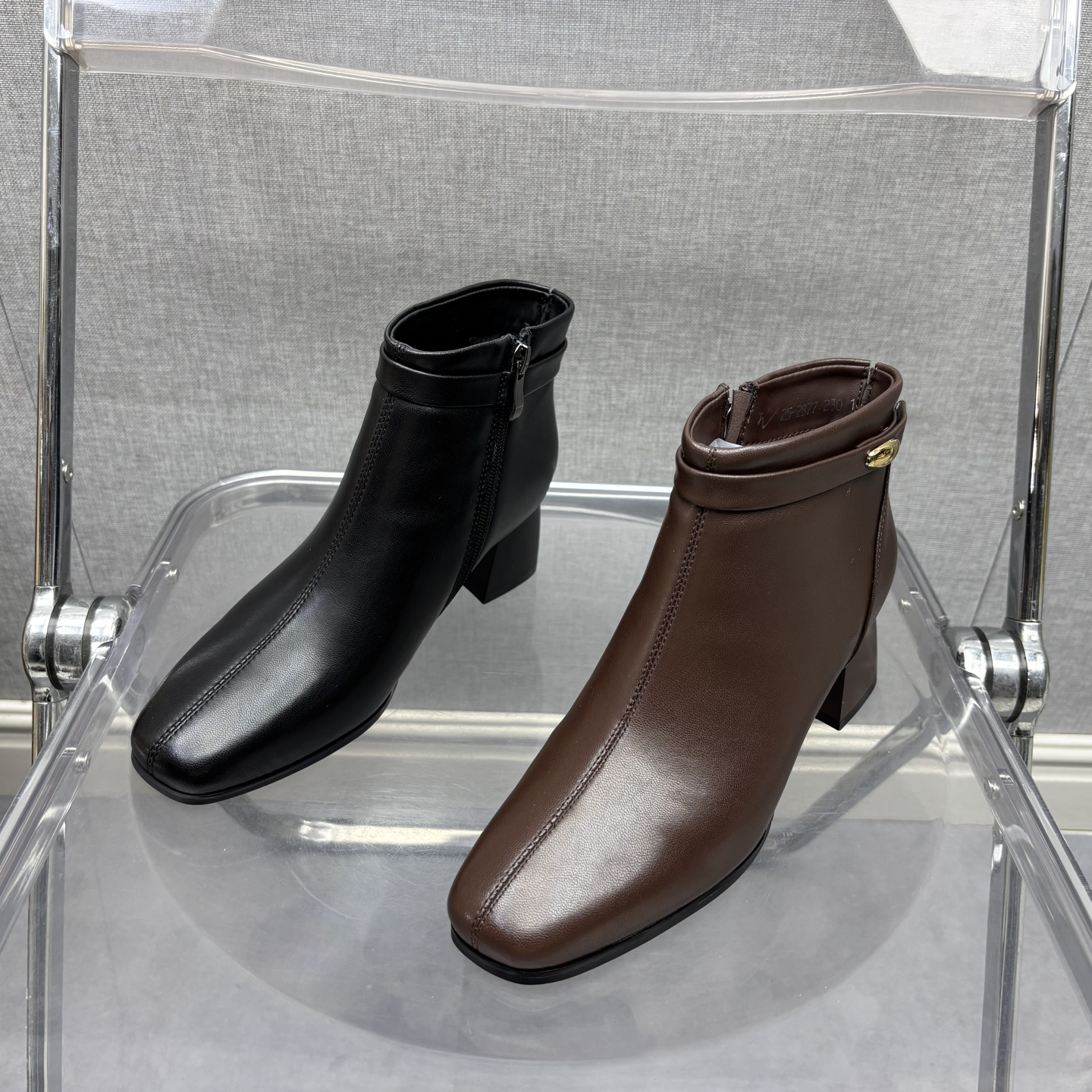 2025断码真皮秋冬新款女鞋粗跟短靴工厂时尚牛皮拉链绒里女靴子