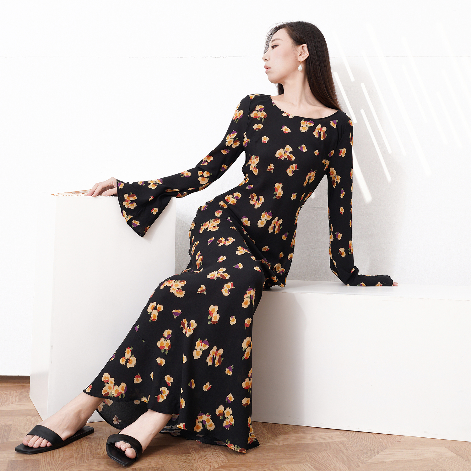 45度斜裁桑蚕丝修身喇叭袖鱼尾裙