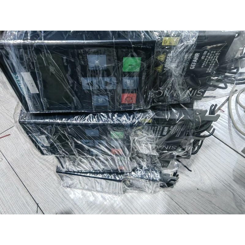 西门子变频器6SL3210-1KE12-3UB2,0.75K议价