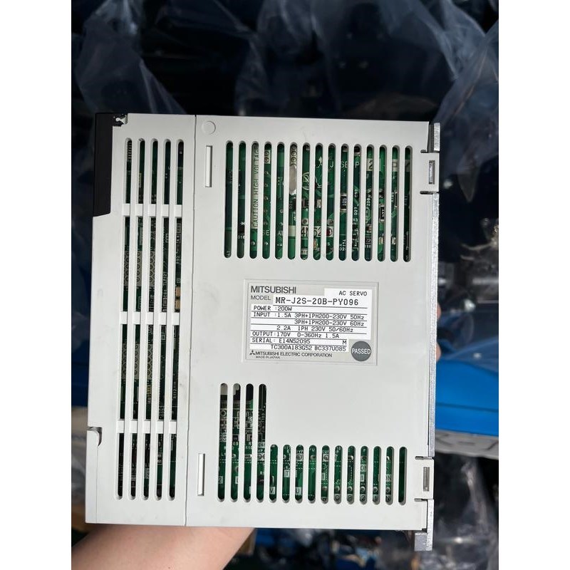 三菱驱动器MR-J2S-20B-PY096议价