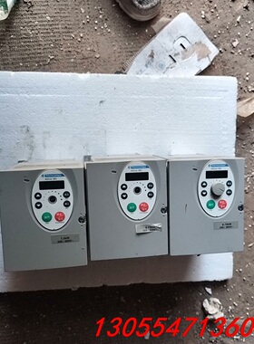 议价充新的三台施耐德ATv302H075N4型0.75千瓦两台，