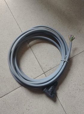 议价费斯托15PIN连接线KMPV-15-5全新未使用过的，有需