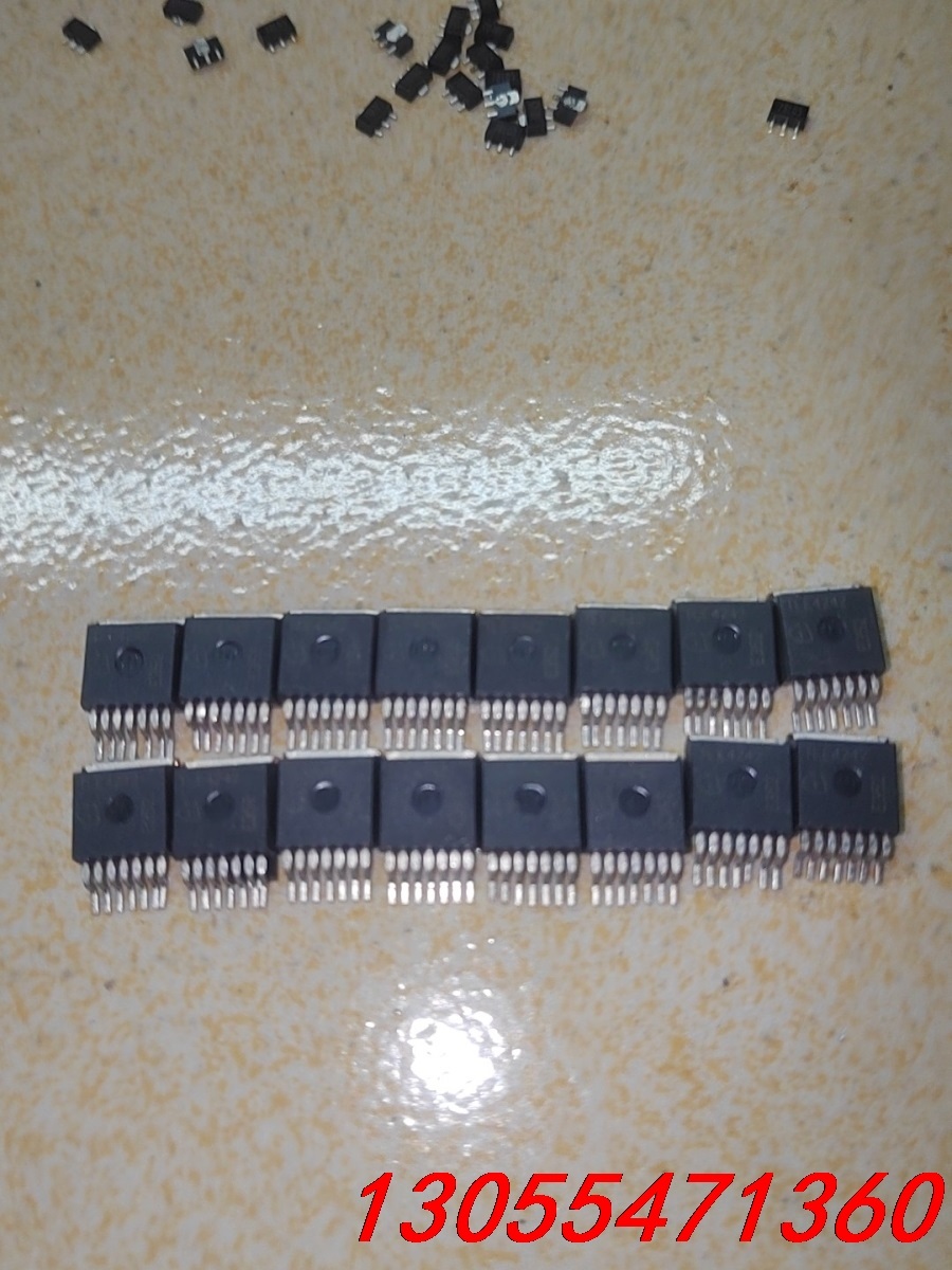 议价.全新原装进口  TLE4242 TO-263-7  .贴片