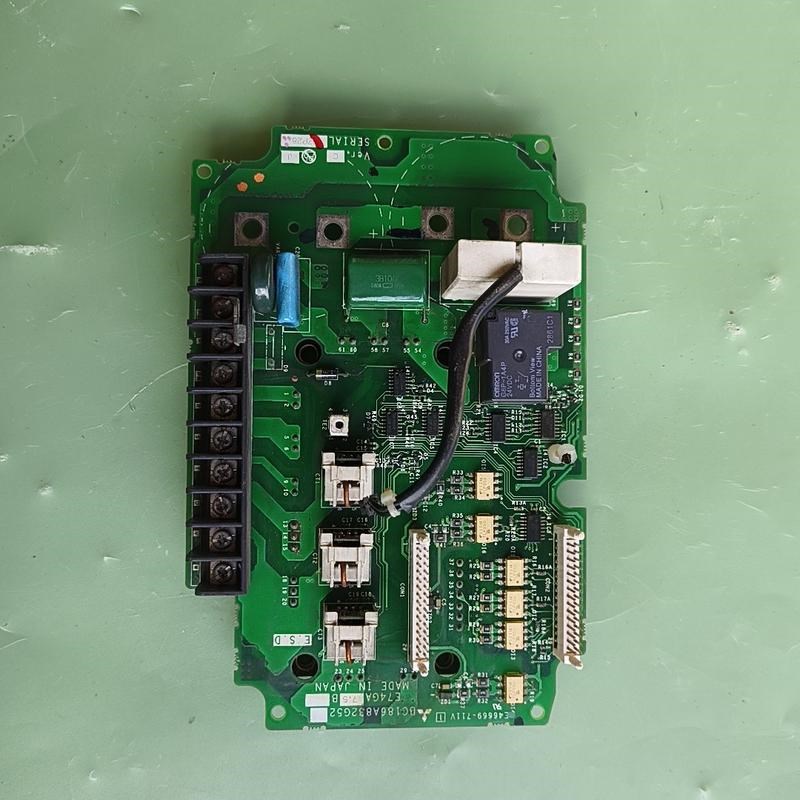 三菱变频器驱动板 BC186A832G52 ,E74GA7.议价