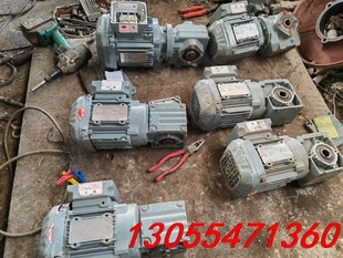 4台 DRS71S4 一台速比 WA20 议价SEW减速机