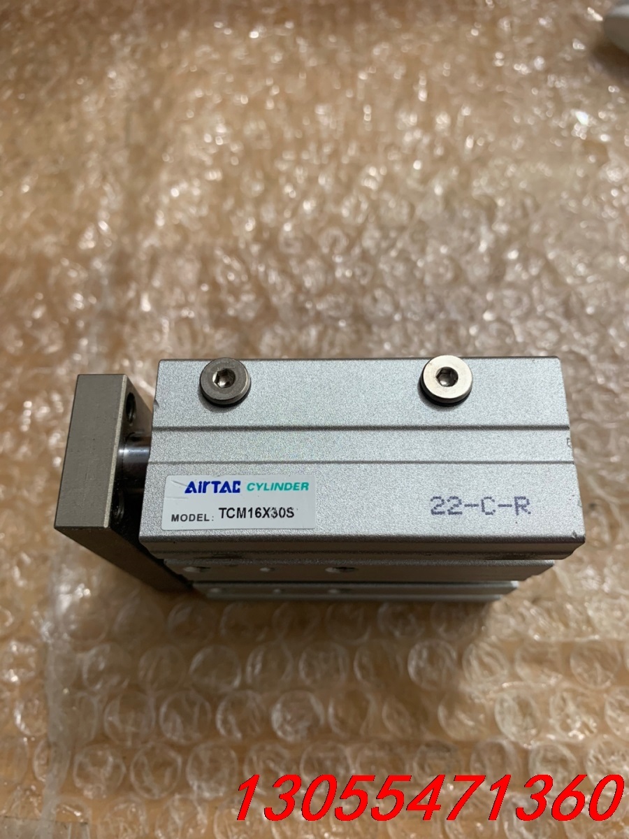 议价TCM10X30S亚徳客小型气动双杆双轴双缸气缸，几乎全新，