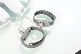 PICO Neo3/4手柄防丢护腕2防摔磁吸vr配件保护带硅胶保护套quest