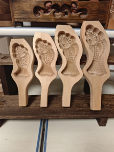 精雕双鳞片微凹底鱼胶东花饽饽鱼花卡子木质手工雕刻小鱼卡过年用