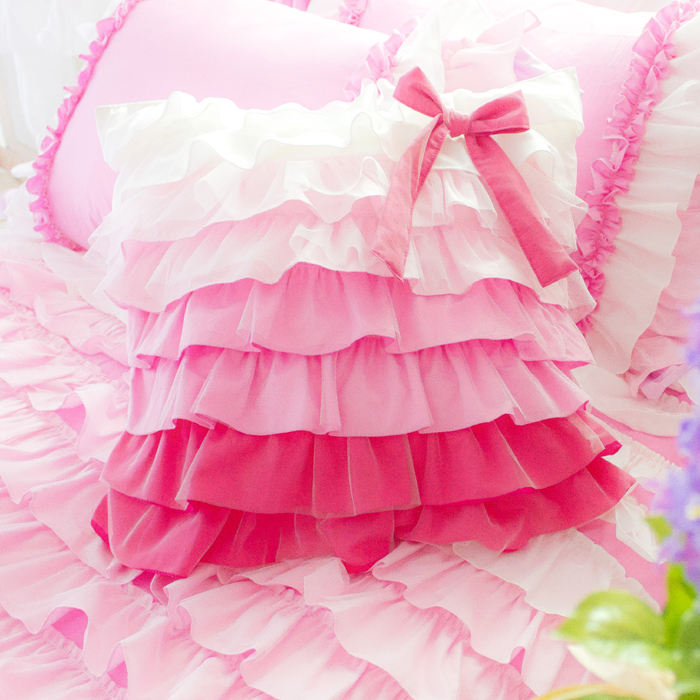 彩虹粉色白色蝴蝶结抱枕包邮