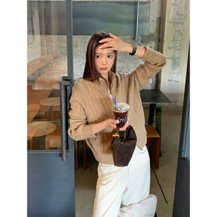 Halo Luu卡其色毛衣外套女秋季新款老钱风双拉链立领绞花针织开衫