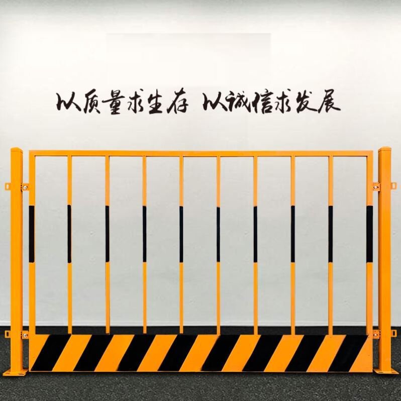 工地基坑护栏临边护栏施工防护栏镀锌护栏电梯安全门围栏网铁丝网图片