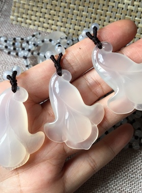 天然玉髓白玉兰花 吊坠挂件 玛瑙 毛衣链 女 礼物