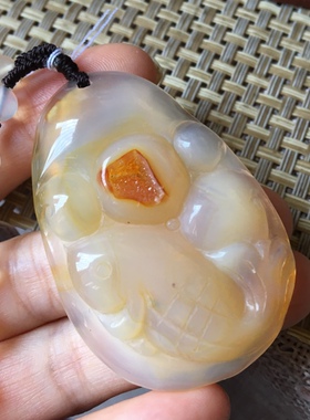 118天然玛瑙玉髓吊坠鱼牌毛衣链