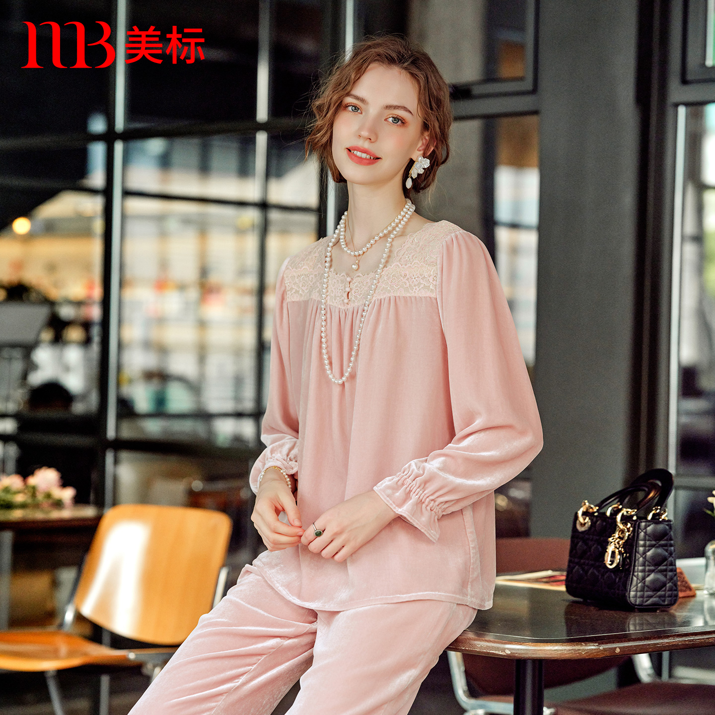 美标女士真丝丝绒长袖套装