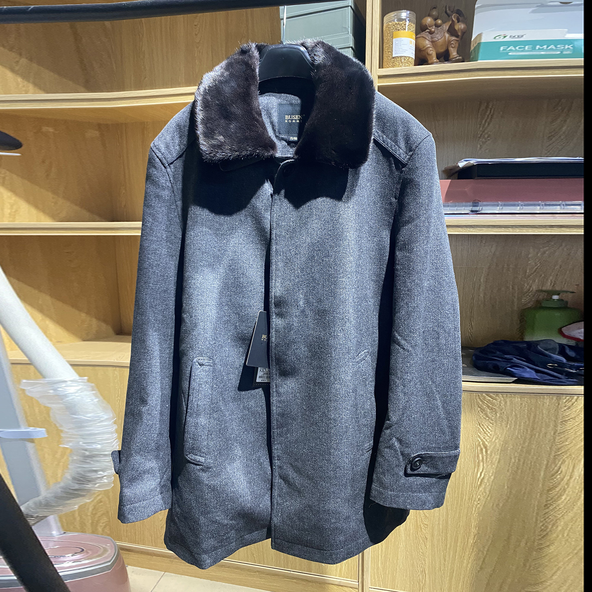 [步]兰米特卖冬季新款男装尼克服水貂毛领兔毛内胆翻领厚款外套