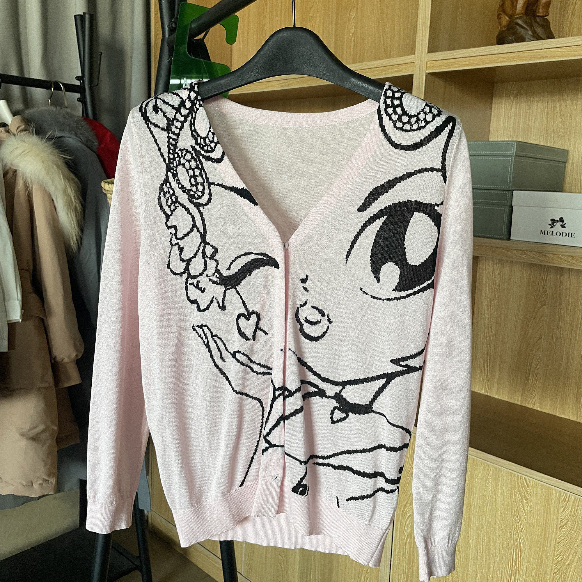 [五]兰米特卖春季新款女装中国风V领针织开衫长袖上衣潮京剧图案