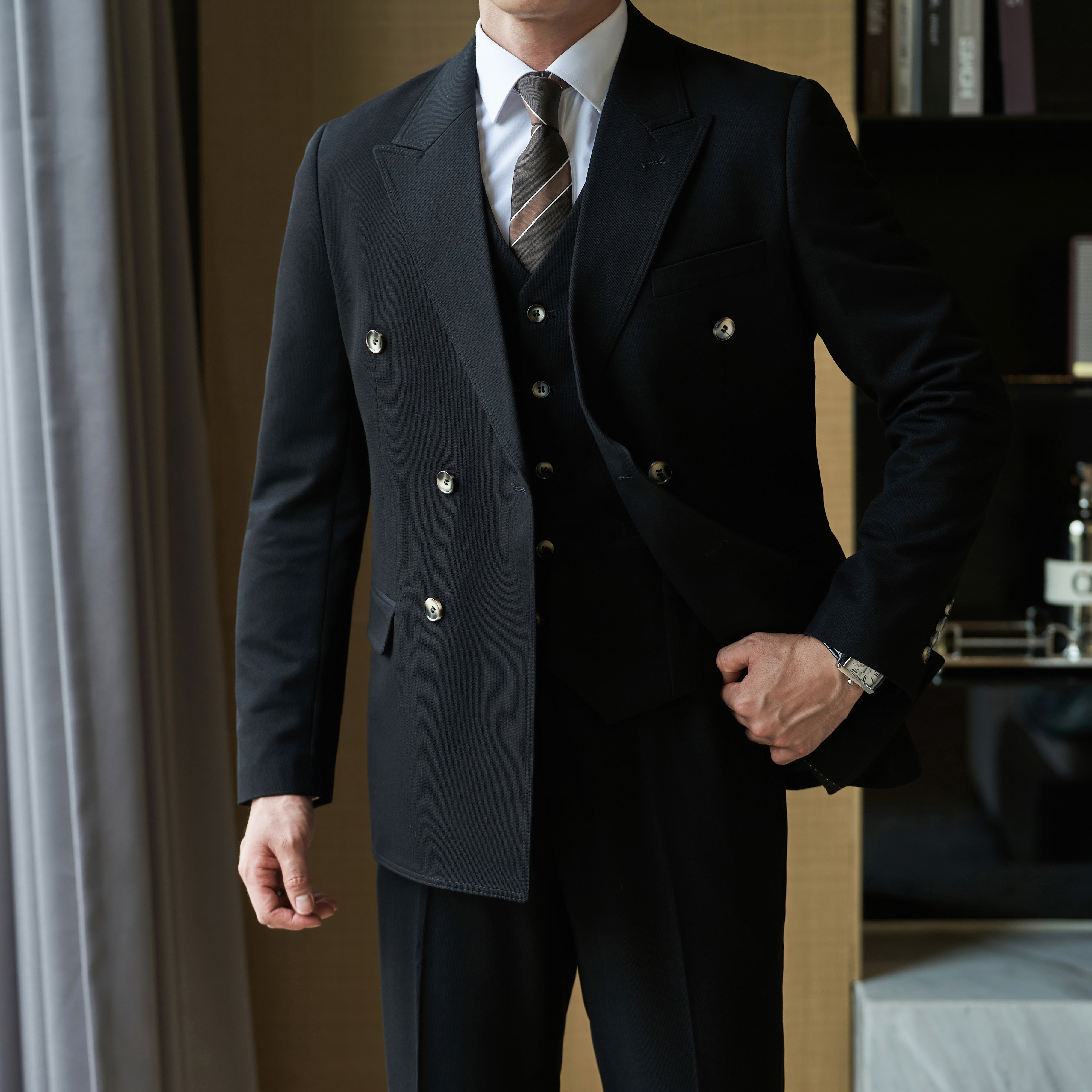 双排扣高端礼服  时尚设计西服套装 婚宴男士礼服西服  925/P300图片