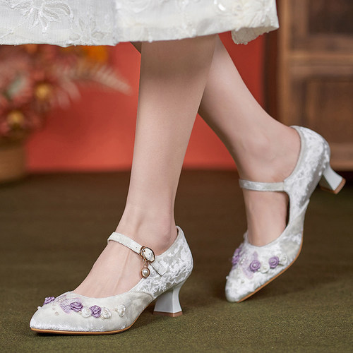 复古新中式高跟旗袍鞋女绣花鞋民族国风单鞋串珠花春夏新款汉服鞋