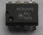 直插 MC1404P5 MC1404P 拆机基准电压IC芯片 DIP-8 可直拍