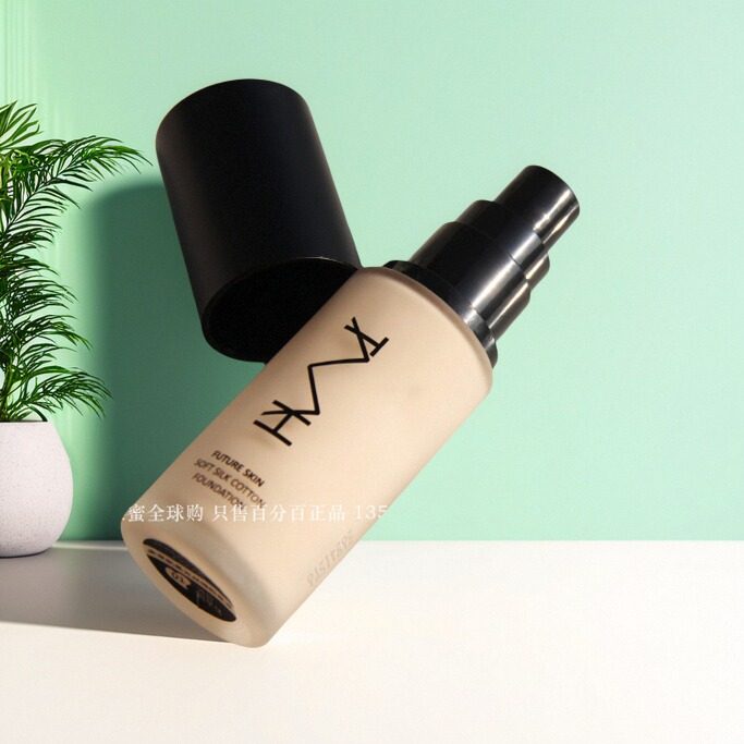 水润底妆持久控油不易脱妆