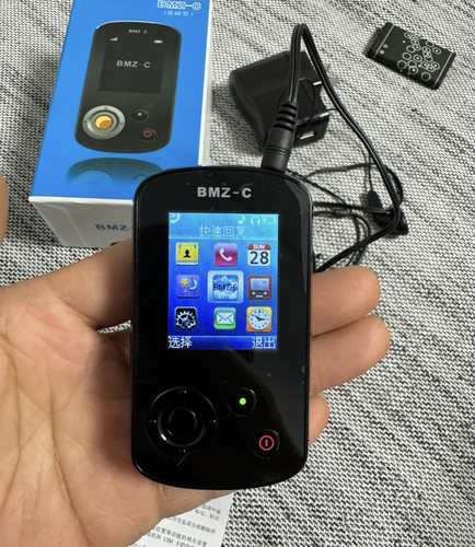 BMZ-C便携式FM收音播放器外观像手机功能很多可插卡爱好者收藏