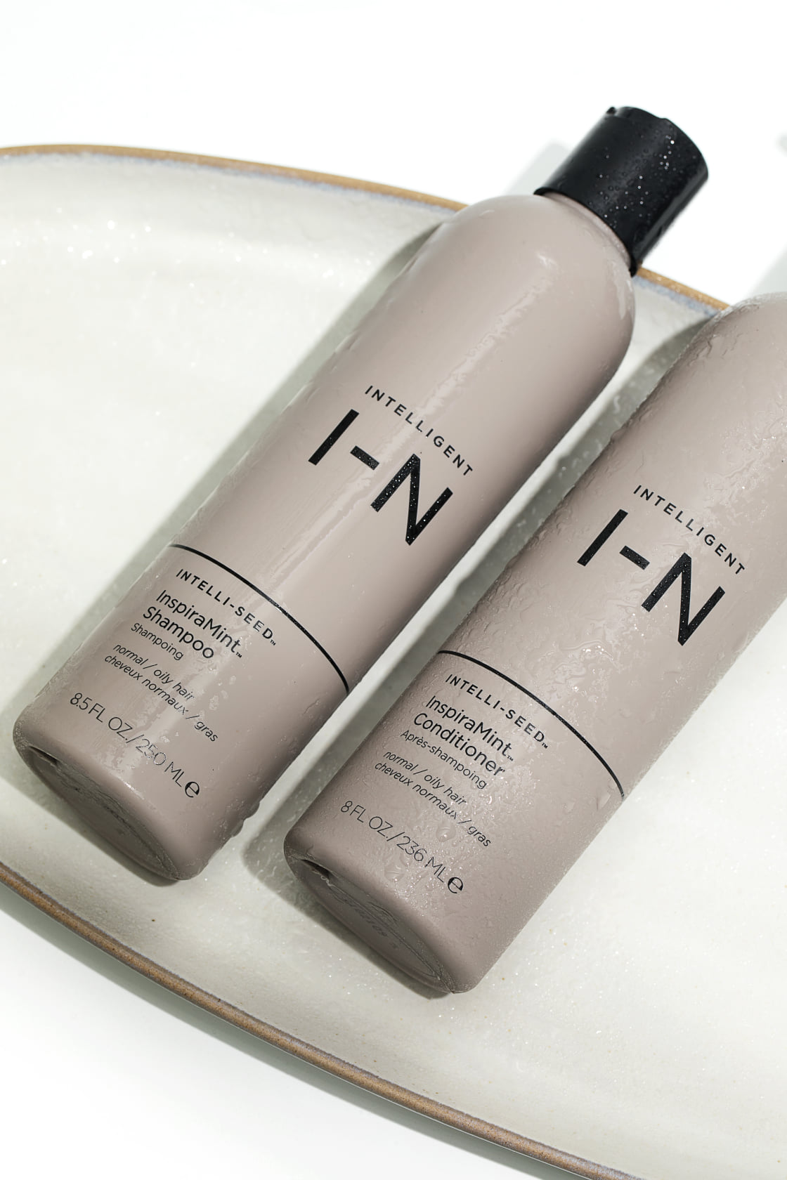 新版 intelligent nutrients in 豐盈柔順洗髮水250/946ml