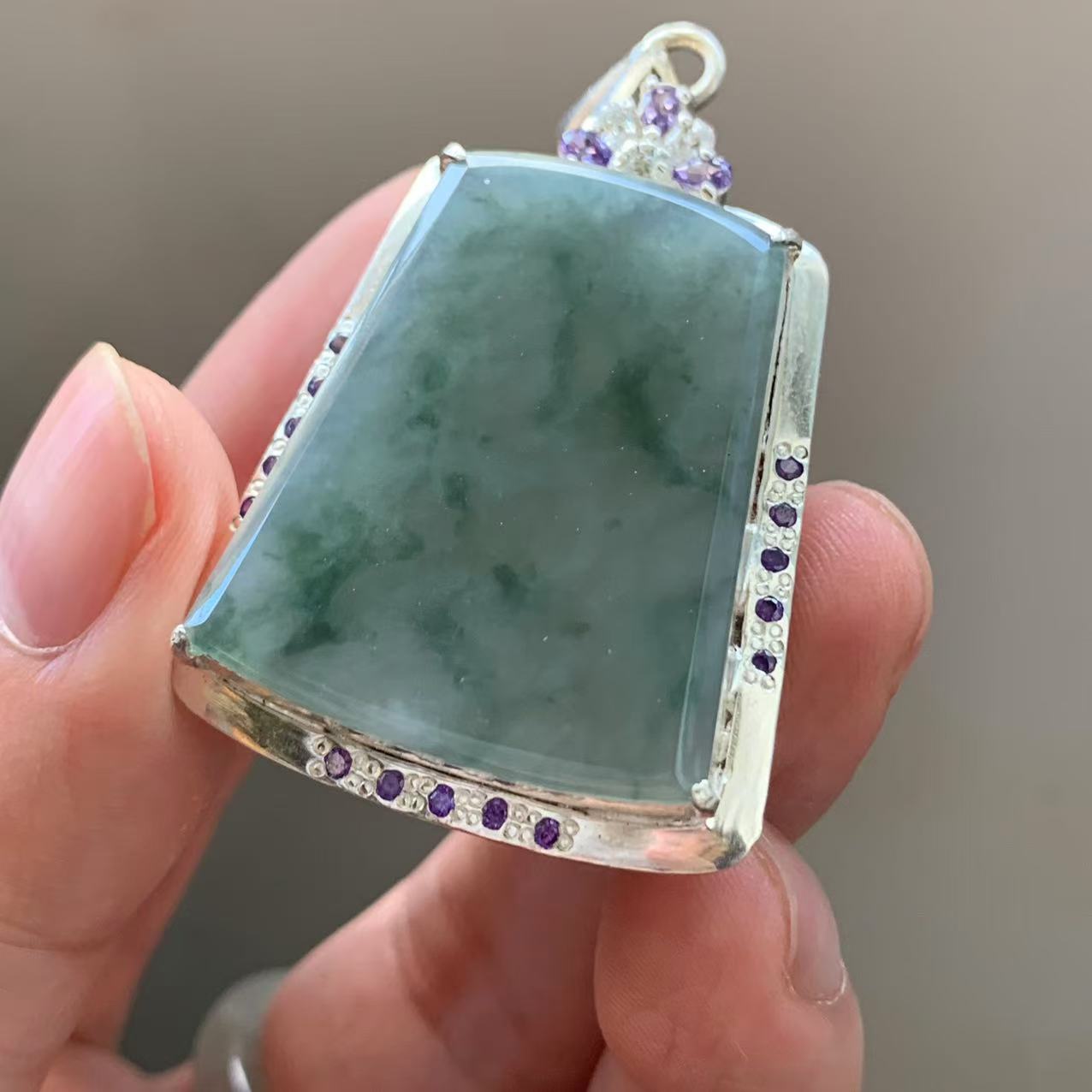 缅甸翡翠吊坠A货蓝色飘花无事牌