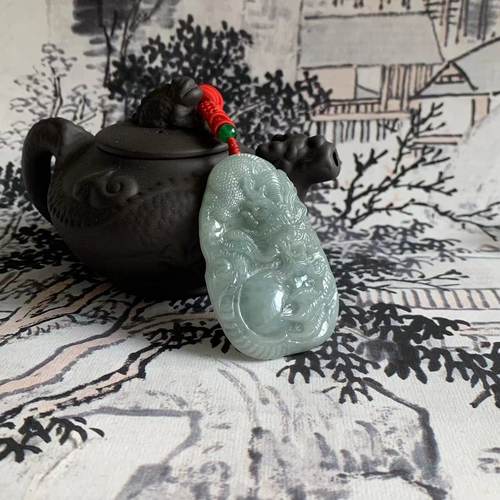 天然翡翠淡蓝色龙戏珠龙牌把玩件