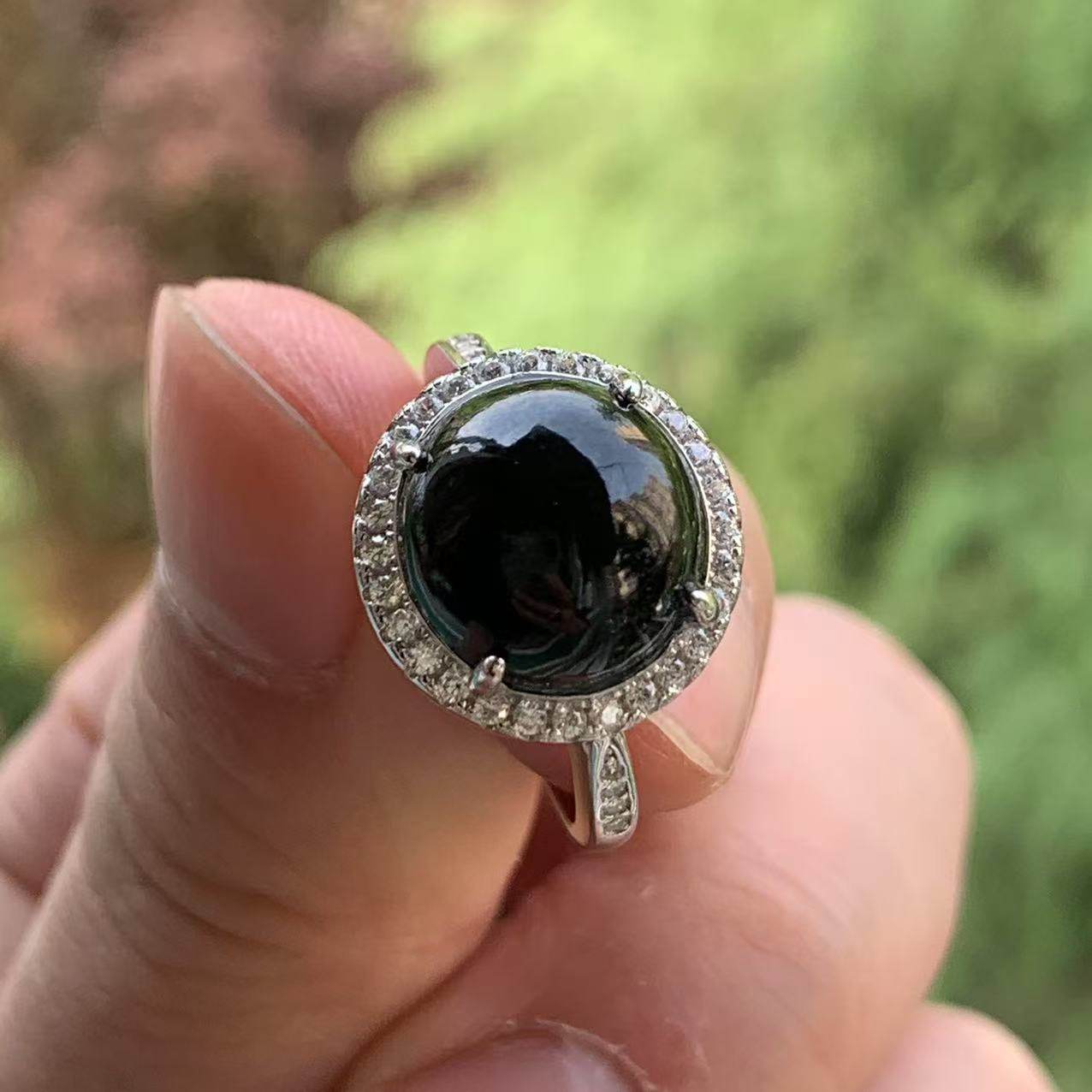 缅甸天然A货翡翠戒指黑色墨翠蛋面裸石戒指S925银锆石镶嵌活扣