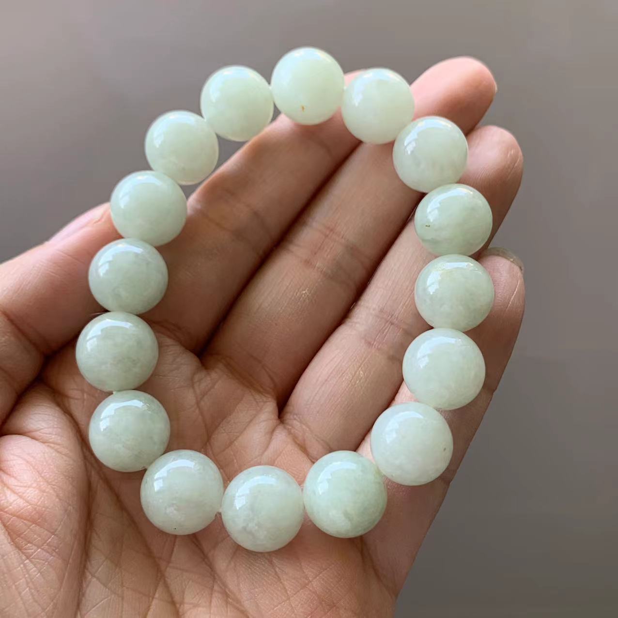 缅甸A货翡翠手串乳白色洒金手串